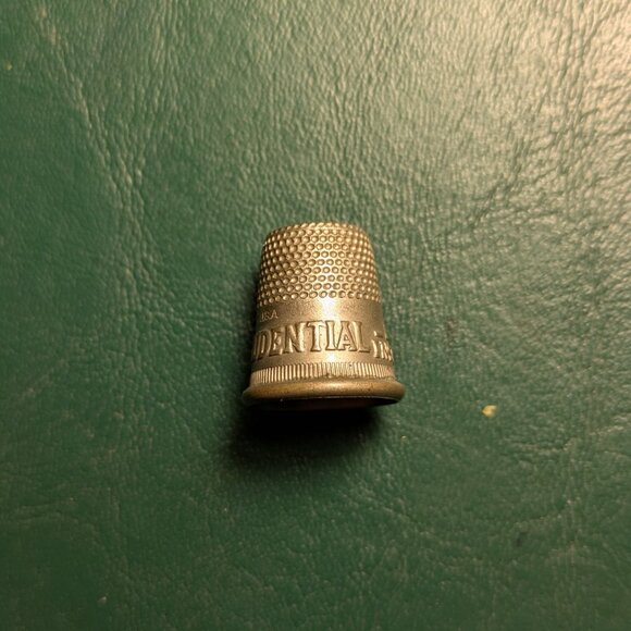 Lot of 2 vintage advertising thimbles: Prudential Insurance, Liberty Savings - Picture 5 of 11